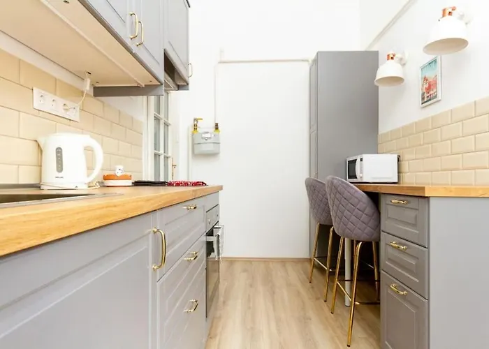 Historic Charm On Dohany Street By Newave Appartamento *